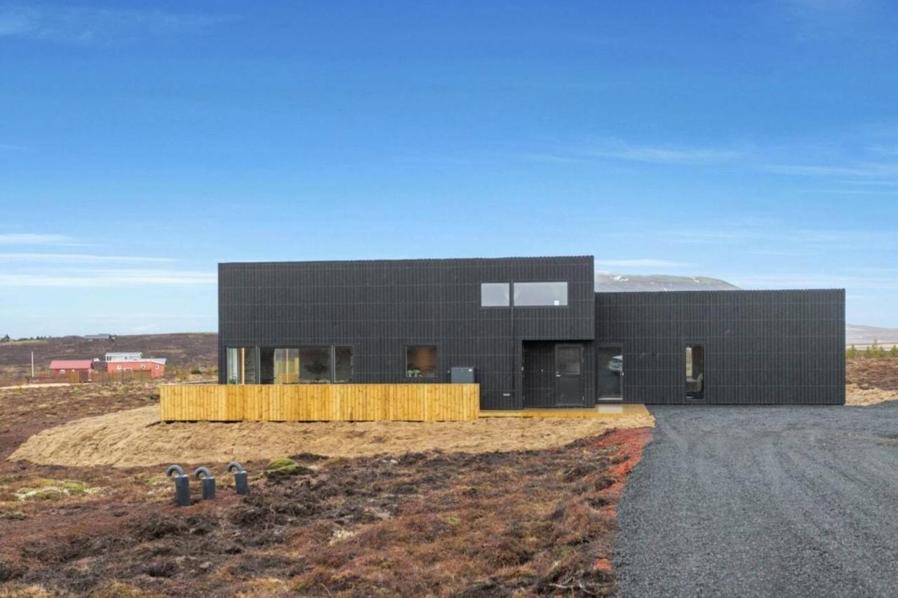 Luxury Log Home With A Hot Tub Selfoss Esterno foto