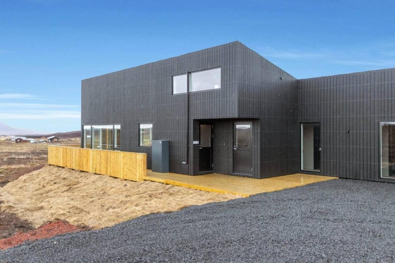 Luxury Log Home With A Hot Tub Selfoss Esterno foto
